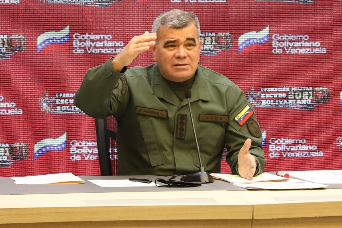El ministro de Defensa de Maduro asegura que cinco aviones militares de EEUU entraron al espacio aéreo venezolano: «Es una amenaza a la seguridad de la nación»