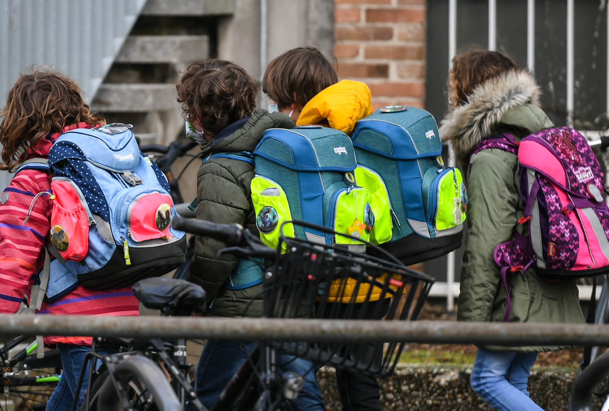 Alemania registra más de tres agresiones diarias contra profesores: la violencia en las aulas se dispara