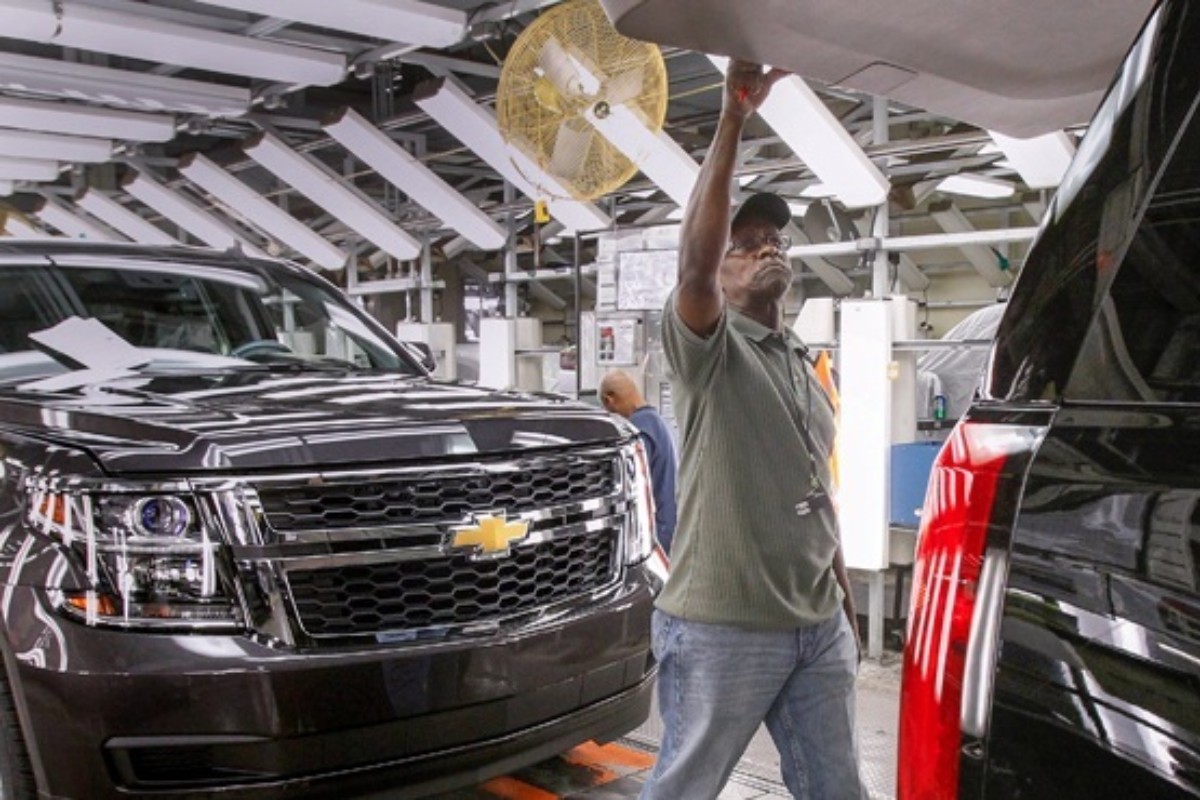 El coche eléctrico pierde la carrera en EEUU: General Motors despide a 3.300 empleados