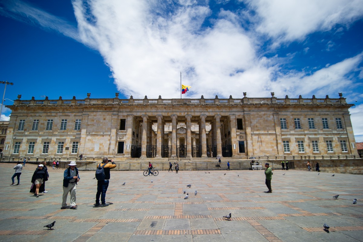 La Cámara de Representantes de Colombia aprueba una resolución que exige a Petro declarar al Cártel de los Soles como organización narcoterrorista