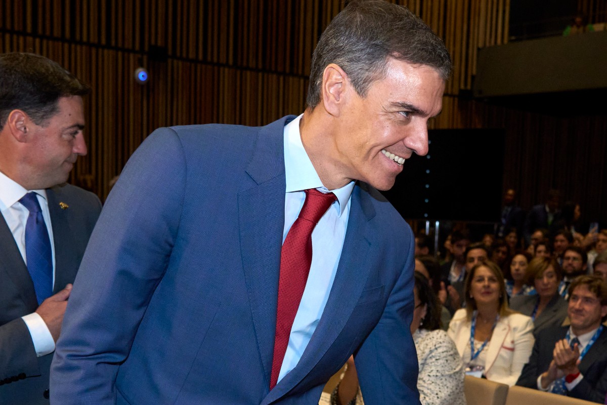 El Gobierno de Sánchez llama a acelerar la implantación del euro digital en plena polémica por el dinero en efectivo del PSOE