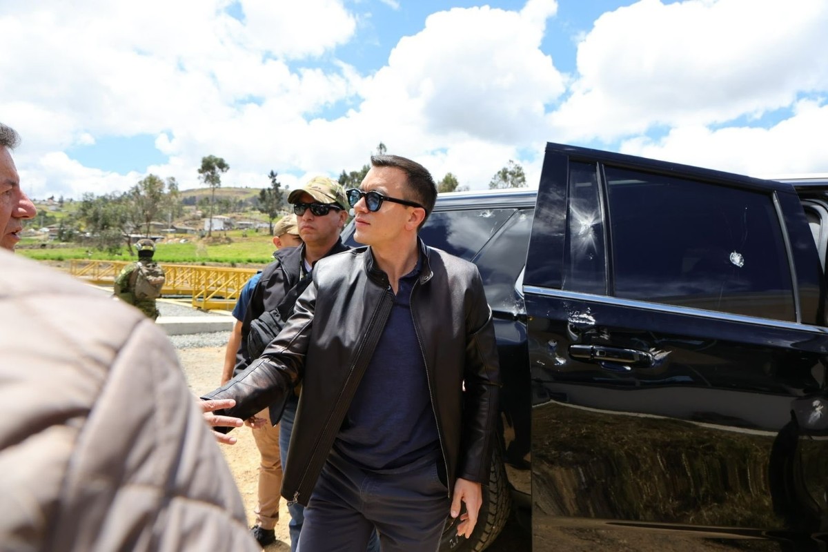 Un grupo de terroristas ataca a balazos el convoy del presidente ecuatoriano Daniel Noboa durante un recorrido