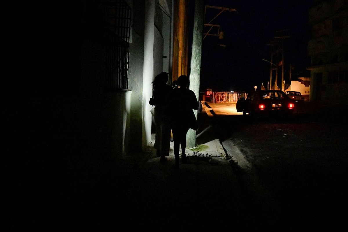 El Sistema Eléctrico de Cuba vuelve a colapsar, dejando sin luz a más de la mitad de la isla