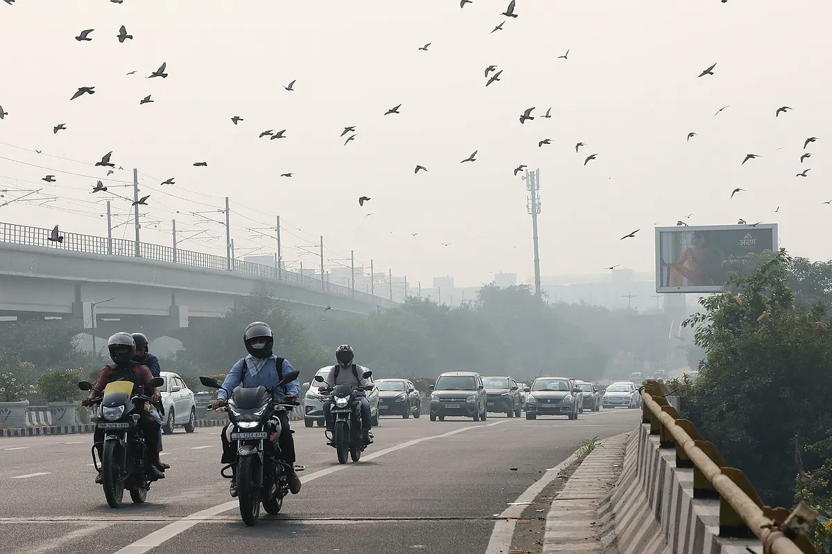 Siembran nubes en Nueva Delhi con yoduro de plata para provocar lluvias que limpien la ciudad más contaminada del mundo