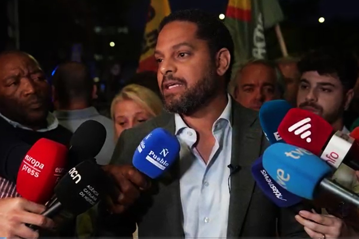 Ignacio Garriga, ante la violencia de islamistas y ultraizquierdistas contra VOX: «No nos van a intimidar. No vamos a dar ni un paso atrás»