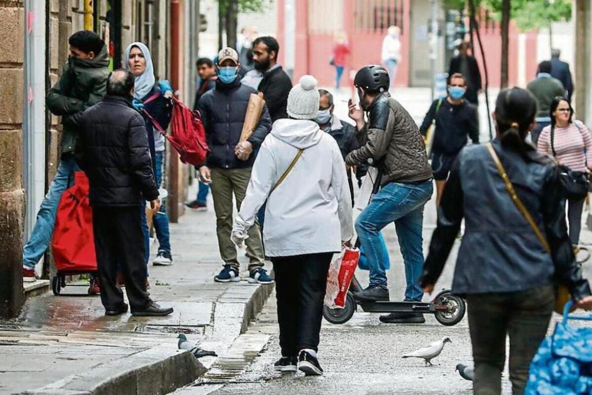 El Ayuntamiento de Barcelona (PSC) tiene empadronadas a más de 47.000 personas «sin domicilio fijo»: «Estas prácticas dan cobertura a redes ilegales»