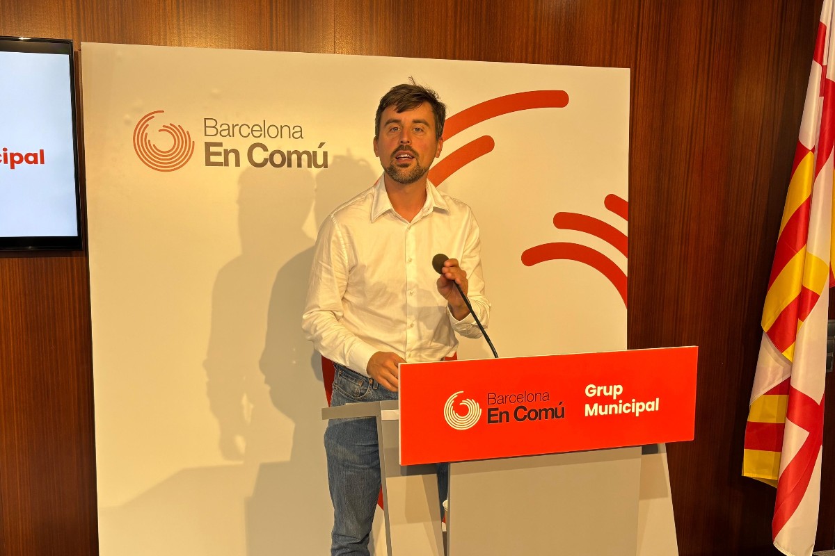 Los gobiernos de Colau adjudicaron más de 400.000 euros a la cooperativa de la pareja de Marc Serra, el ultraizquierdista que ataca a VOX en la Diputación de Barcelona