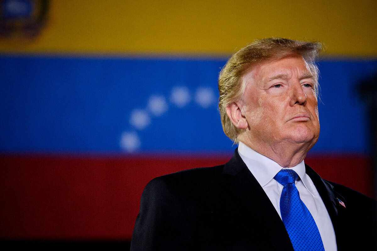 El portal Semafor adelanta la estrategia de Trump en Venezuela: «Sólo hablará con el Congreso cuando el cadáver de Maduro esté en EEUU»