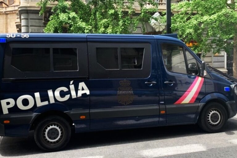 La Audiencia de Baleares inicia el juicio contra ocho extranjeros acusados de agredir sexualmente a una turista ebria en un hotel de Magaluf