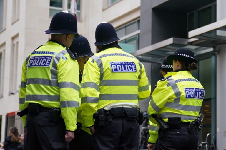 Detenido en Londres un somalí tras apuñalar a un hombre y dejarlo al borde de la muerte en un hotel utilizado para alojar solicitantes de asilo