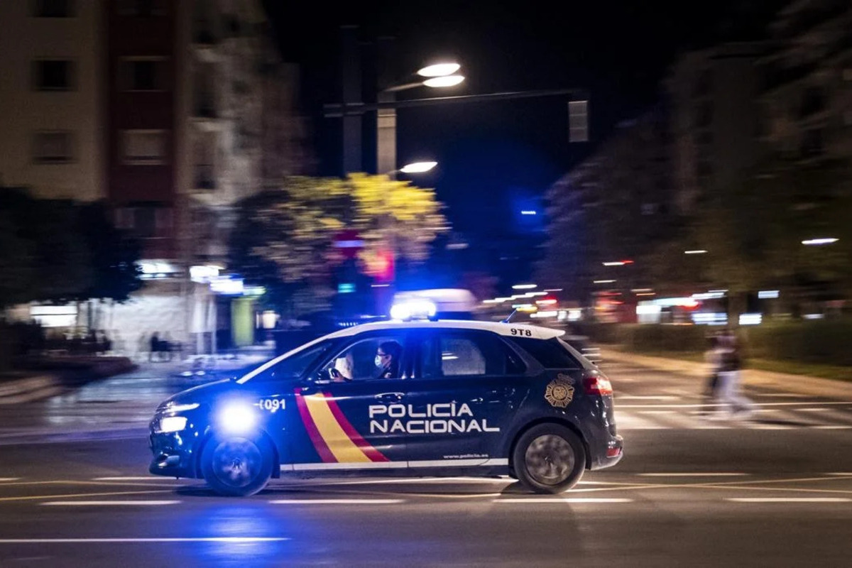 Dos inmigrantes magrebíes roban e intentan asesinar a una mujer en Valencia a base de golpes con el casco de un patín eléctrico: «Nunca vi tanto odio en una cara»