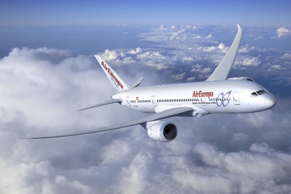 Documentos revelan cómo el Gobierno de Sánchez cerró en casa de Ábalos el rescate de Air Europa