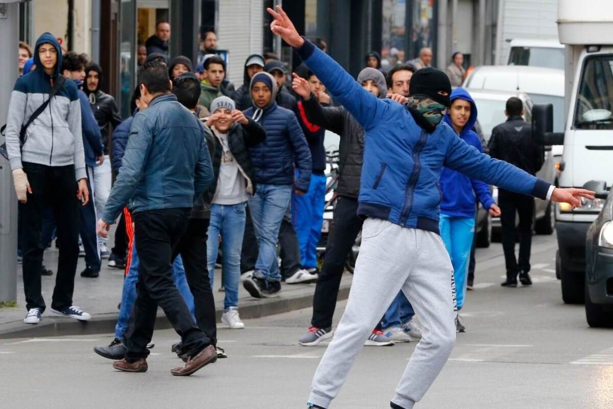 El Gobierno alemán pide ahora a las mujeres que no vayan a varias zonas «peligrosas» del país por la inmigración masiva