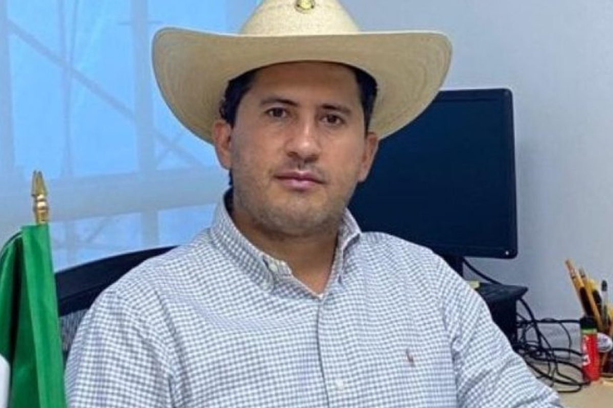 Sicarios del narcotráfico asesinan al alcalde de Uruapan (México) mientras celebraba la Noche de Muertos