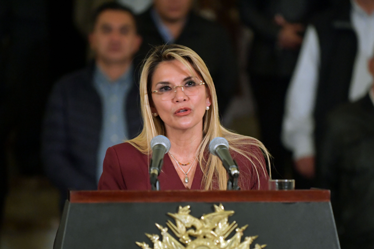 La Justicia de Bolivia anula la condena por «golpe de Estado» a la expresidenta Jeanine Áñez y ordena su liberación inmediata