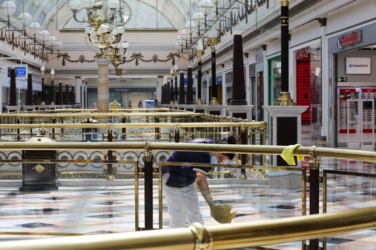 Detenido un albanés por robar más de un millón en joyas del Centro Comercial Plaza Norte 2 de Madrid aprovechando el apagón