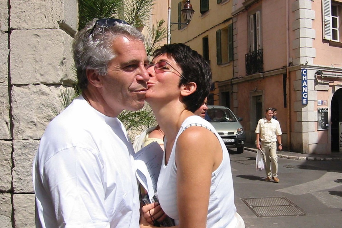 Trump aprueba la ley que obliga al Departamento de Justicia para hacer públicos los archivos de Epstein