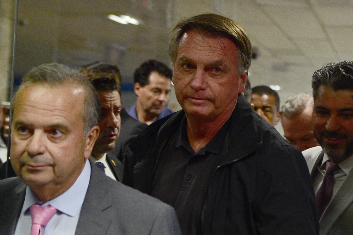 El juez Alexandre de Moraes rechaza someter al expresidente brasileño Jair Bolsonaro a una evaluación médica