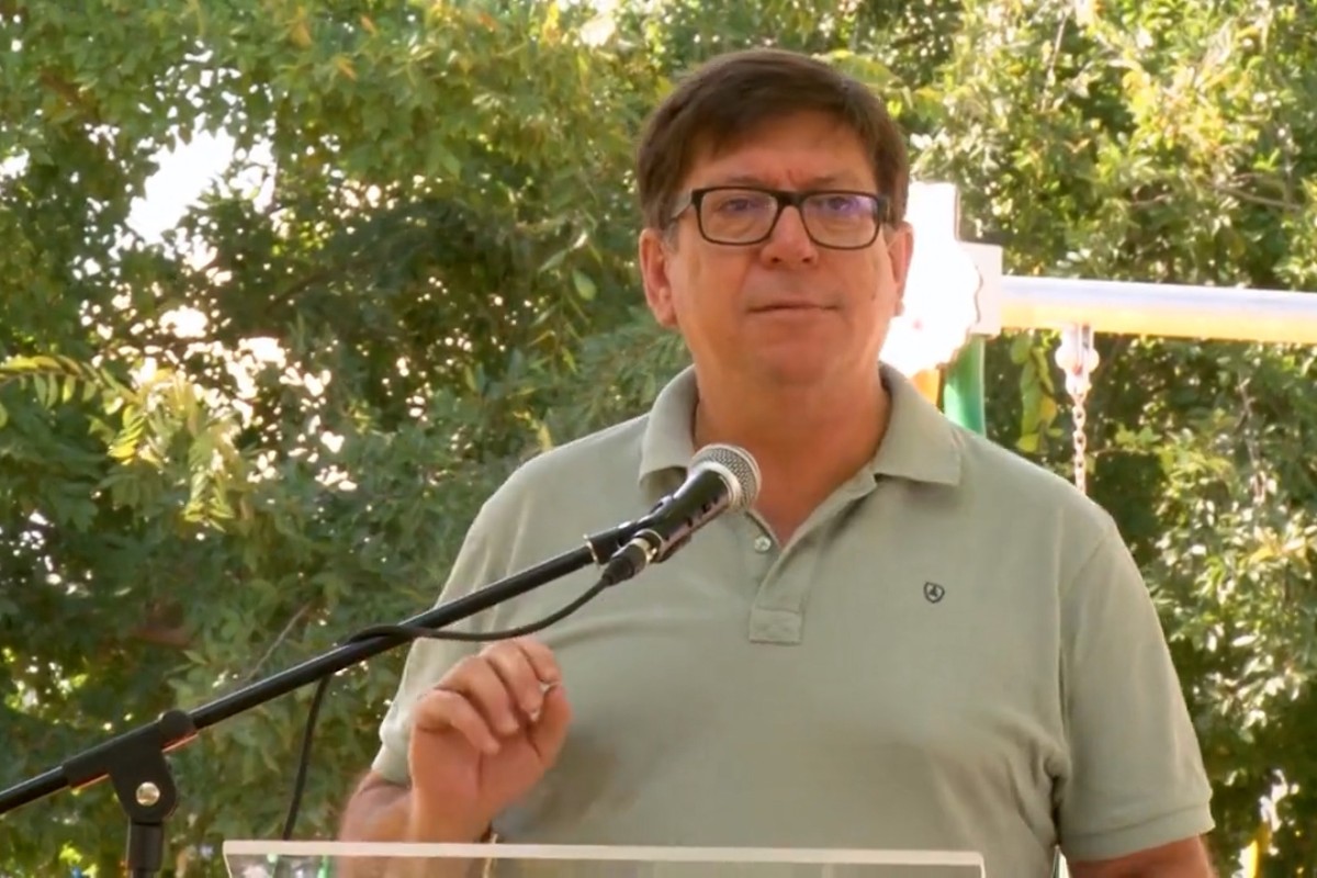 La Guardia Civil registra el Ayuntamiento de Dos Hermanas por el contrato de Paco Salazar, investigado gracias a una querella presentada por VOX