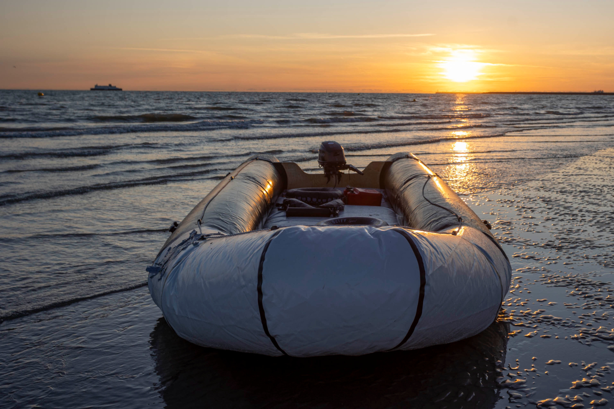 Detenido un inmigrante ilegal por la muerte de tres personas en una patera rumbo a Cartagena: 13 desaparecidos