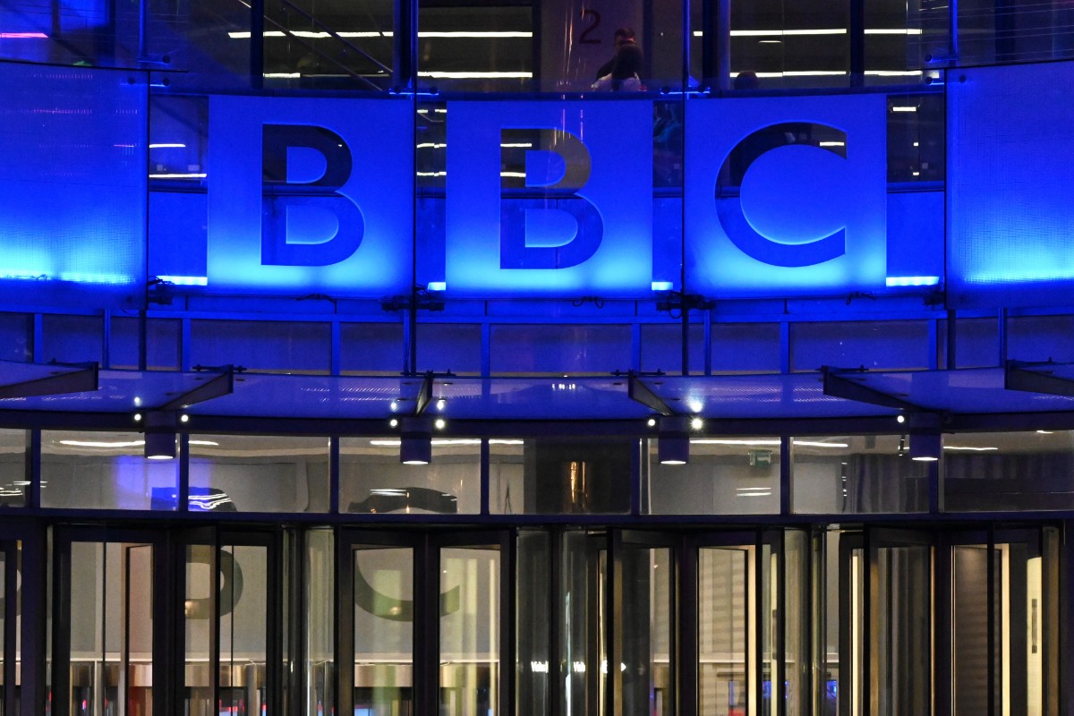 La BBC acepta disculparse con Trump por el montaje de su discurso pero rechaza pagarle una compensación