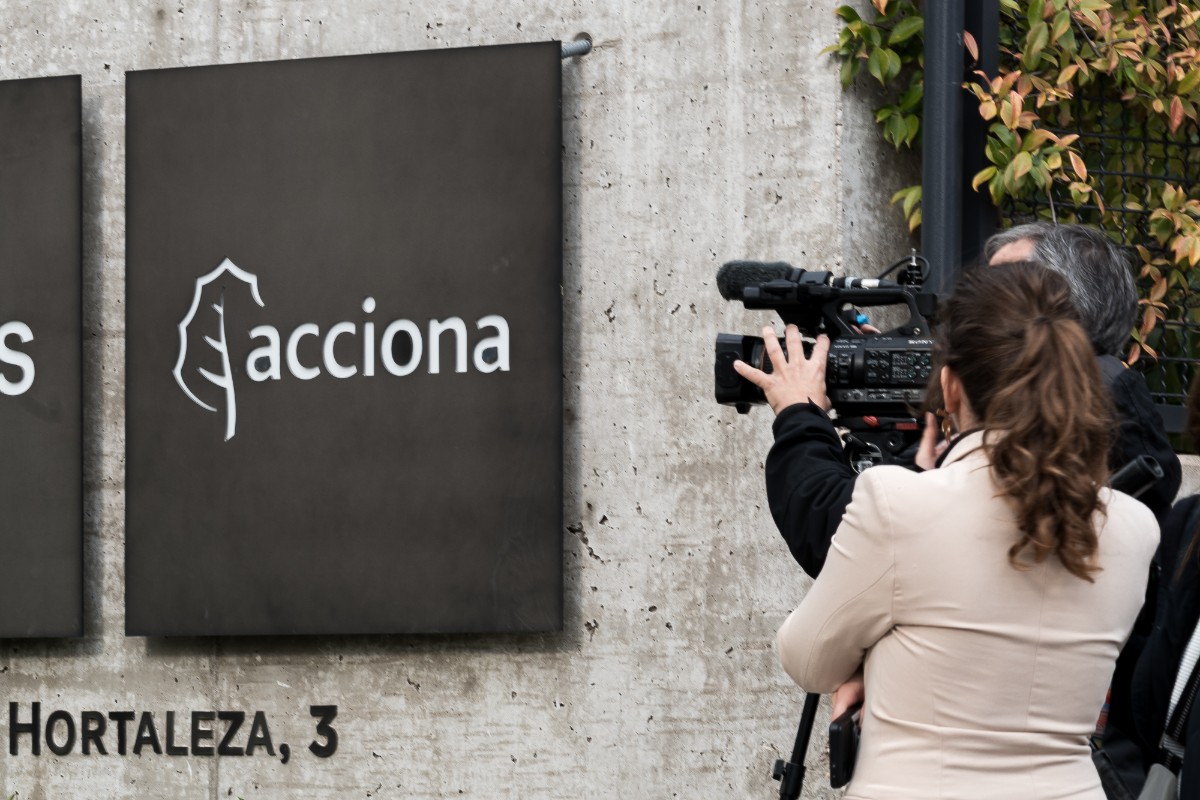 Acciona, bajo registro por el caso PSOE: la Guardia Civil incauta el ordenador del antiguo jefe de Construcción