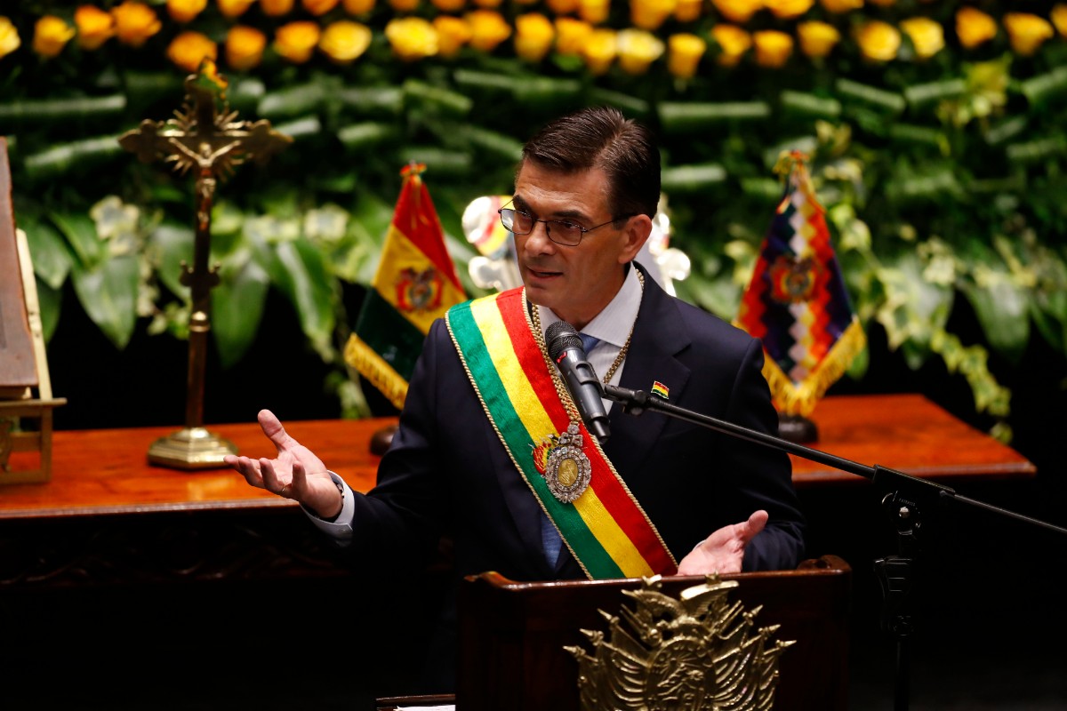 El nuevo presidente de Bolivia afirma que su antecesor, el izquierdista Arce, dejó al país inmerso en «un mar de deudas»