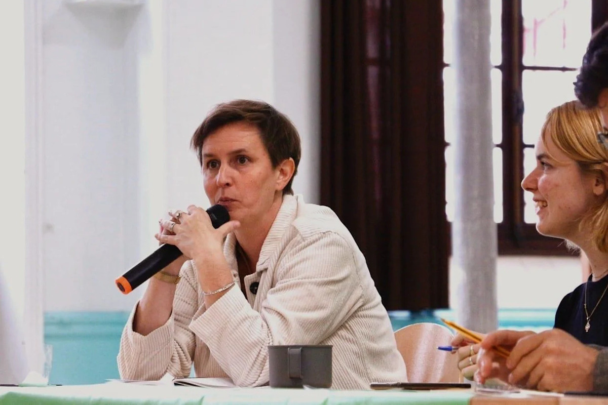 Una diputada del Partido Verde francés es forzada a retirar su candidatura en Saint-Denis (Francia) por ser lesbiana: «Me discriminaron»