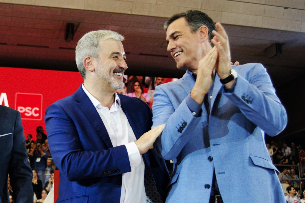 Collboni (PSC) anuncia a creación en Barcelona de una «unidad antibulos» para imponer la censura y decidir qué información pueden o no consumir los jóvenes