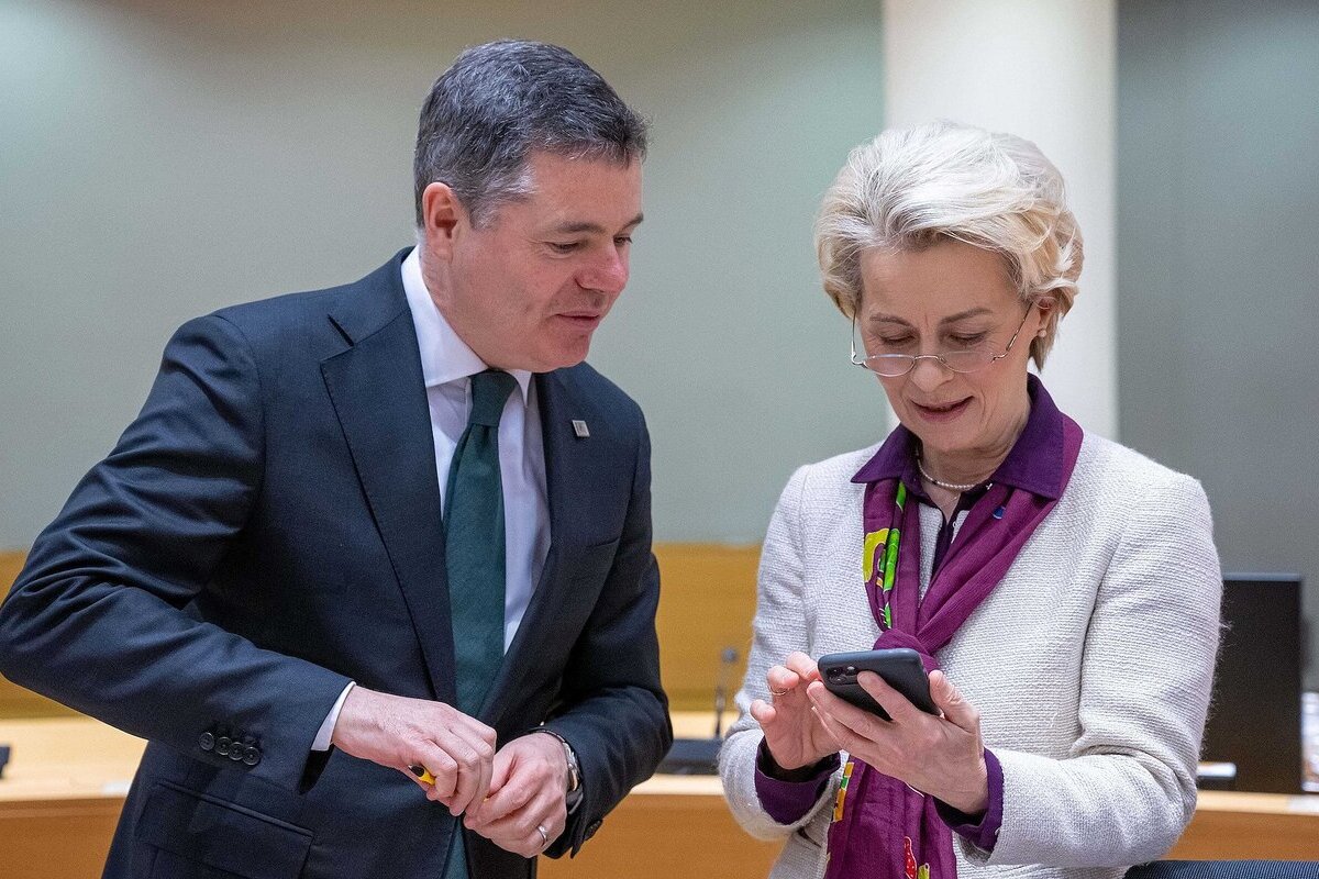 Nuevo golpe de Bruselas contra la libertad: obligará a las apps de mensajería a compartir las conversaciones de todos los ciudadanos