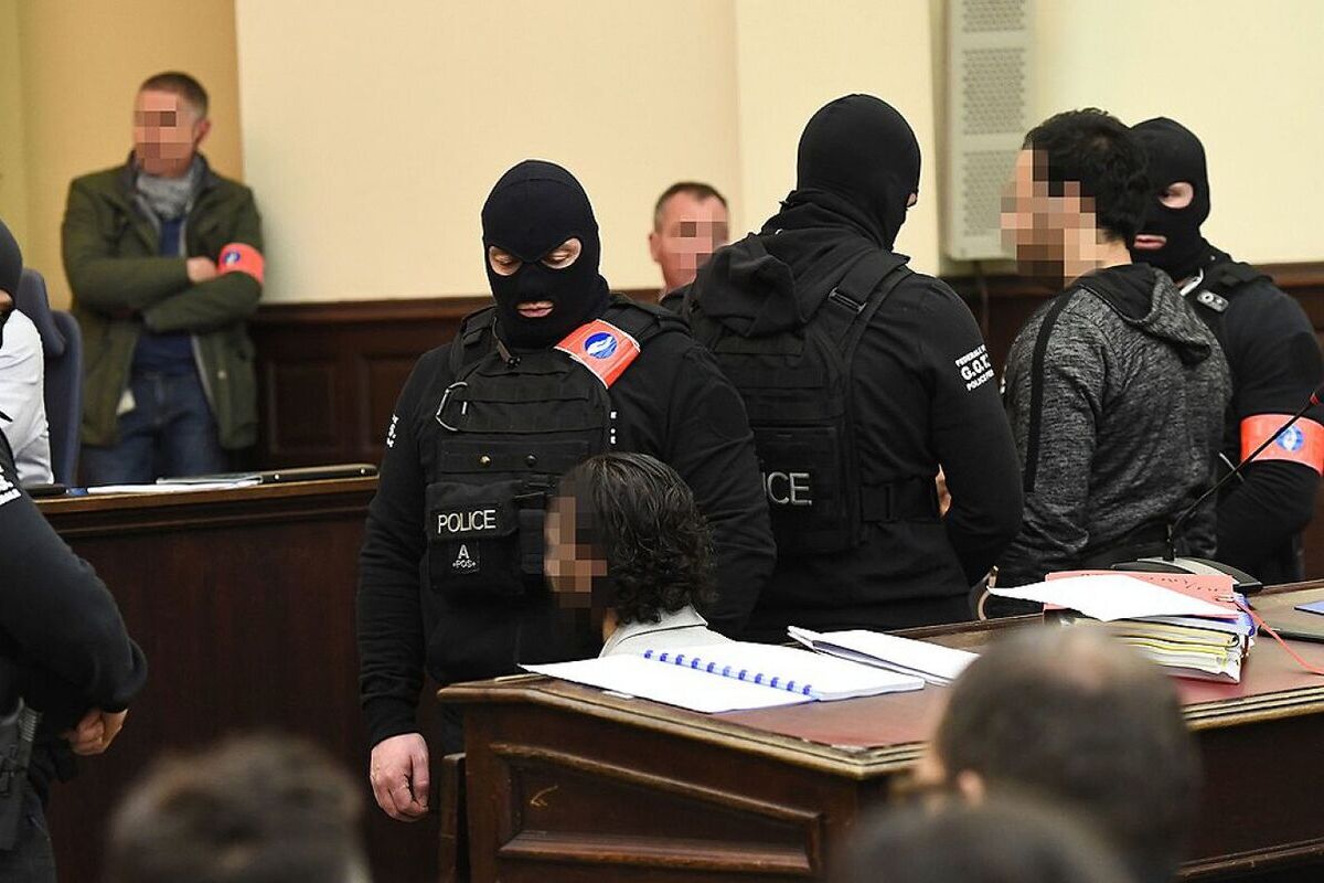 El USB del terrorista islamista condenado por el atentado en Bataclan desvela que el yihadismo prepara un nuevo ataque en el décimo aniversario