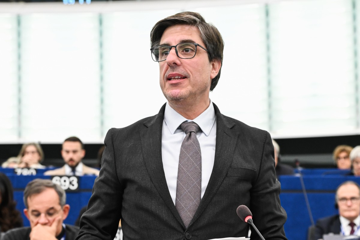 Diez activistas climáticos, condenados a pagar más de 400.000 euros por interrumpir el tráfico aéreo en el aeropuerto de Hamburgo