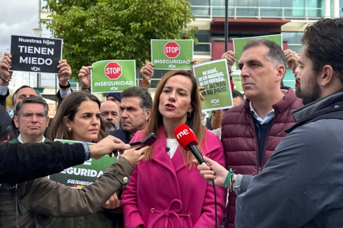 Isabel Pérez Moñino (VOX) denuncia en Parla la inseguridad por las políticas migratorias de PP y PSOE: «Los vecinos ya no reconocen su propio municipio»