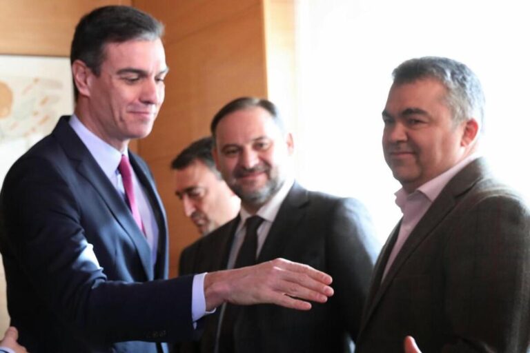 La Fiscalía Anticorrupción analiza un Excel con pagos en efectivo a miembros de la cúpula del PSOE que superaron los 200.000 euros en 2023