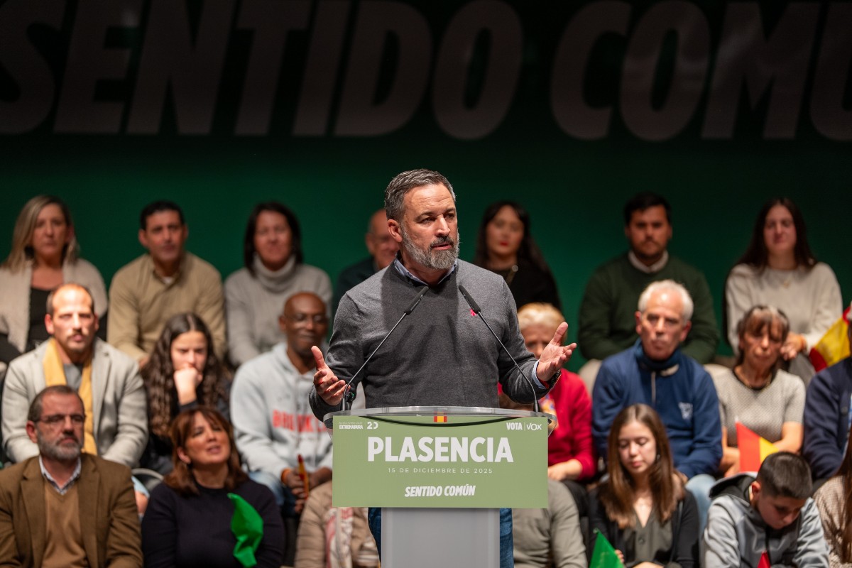 Santiago Abascal, en Plasencia: «Nosotros elegimos bien a nuestros aliados. Muy pronto ese cambio que ha tenido lugar en Chile llegará a España de la mano de VOX»