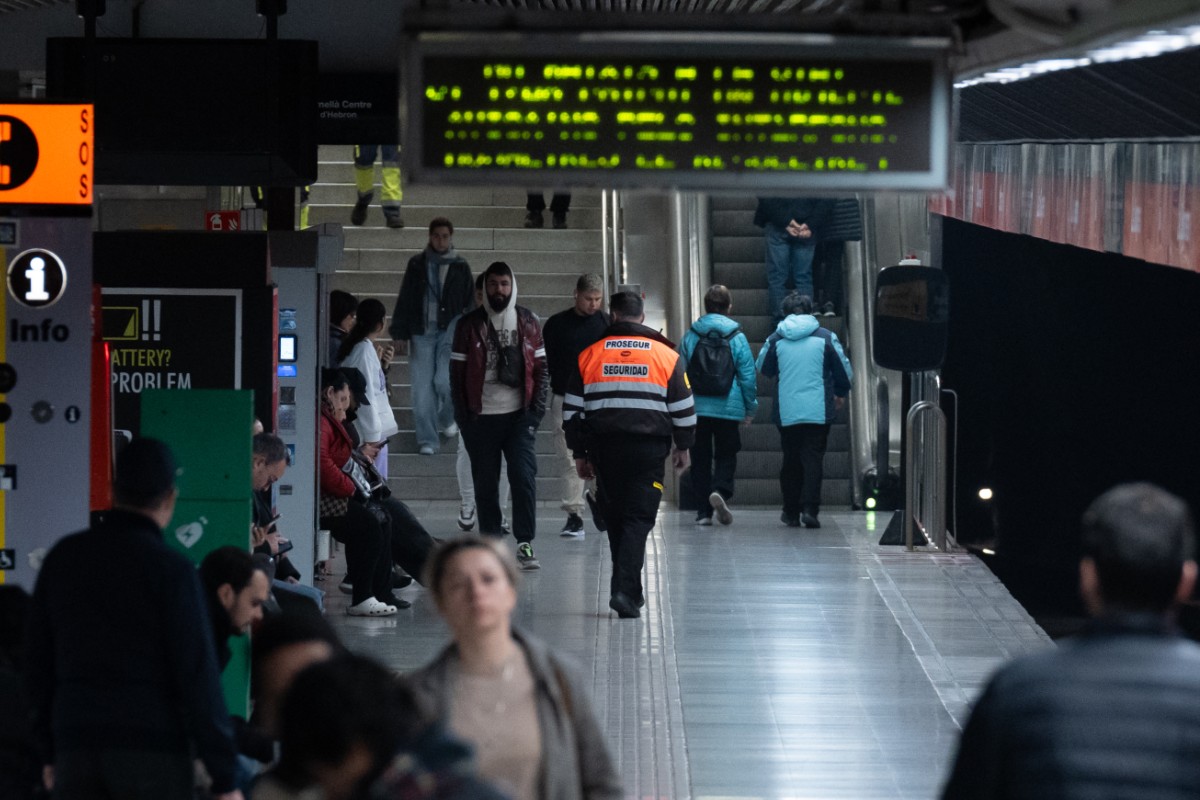 Inseguridad en el metro de Barcelona: detenidos dos individuos que abrieron la cabeza el pasado mes de noviembre a un vigilante