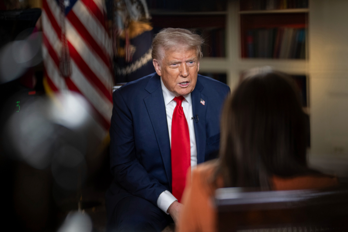 Trump promete apoyar a sus aliados soberanistas y tacha a los gobiernos europeos de «decadentes»: «Sus líderes son débiles»