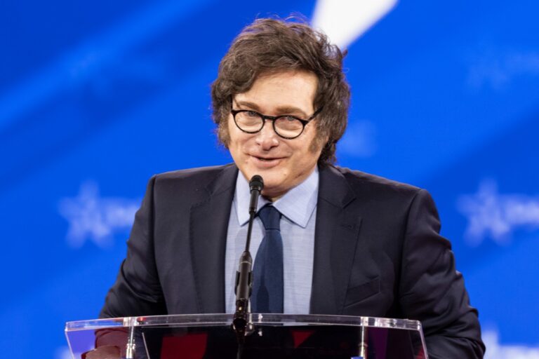 Milei declara una alerta de seguridad en Argentina para «garantizar la integridad, la vida y la libertad» de la «comunidad judía»