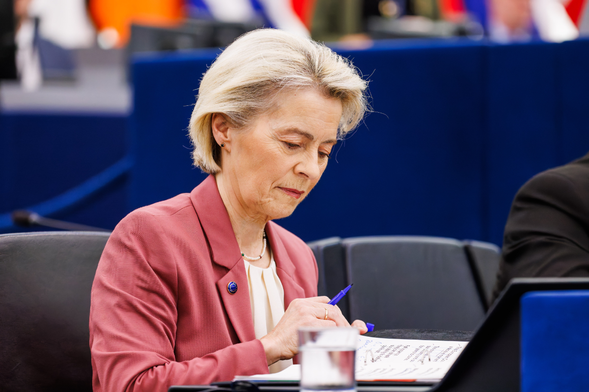 Von der Leyen, Macron, Sánchez, Feijoo… el «consenso» bipartidista europeo celebra la derrota de Viktor Orbán en Hungría