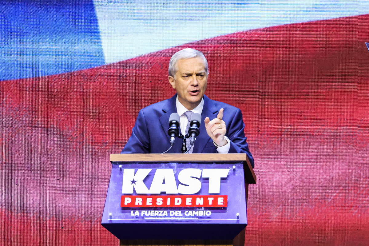 Kast desdeña las advertencias de Maduro sobre los inmigrantes ilegales en Chile: «Me tiene sin cuidado, es un narcodictador»