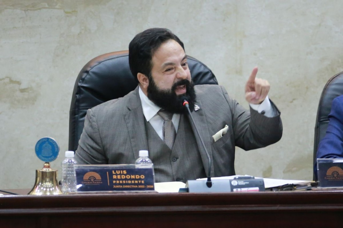 El diputado Luis Redondo y el partido izquierdista LIBRE intentan consumar un nuevo golpe en Honduras tras la victoria del patriota Asfura