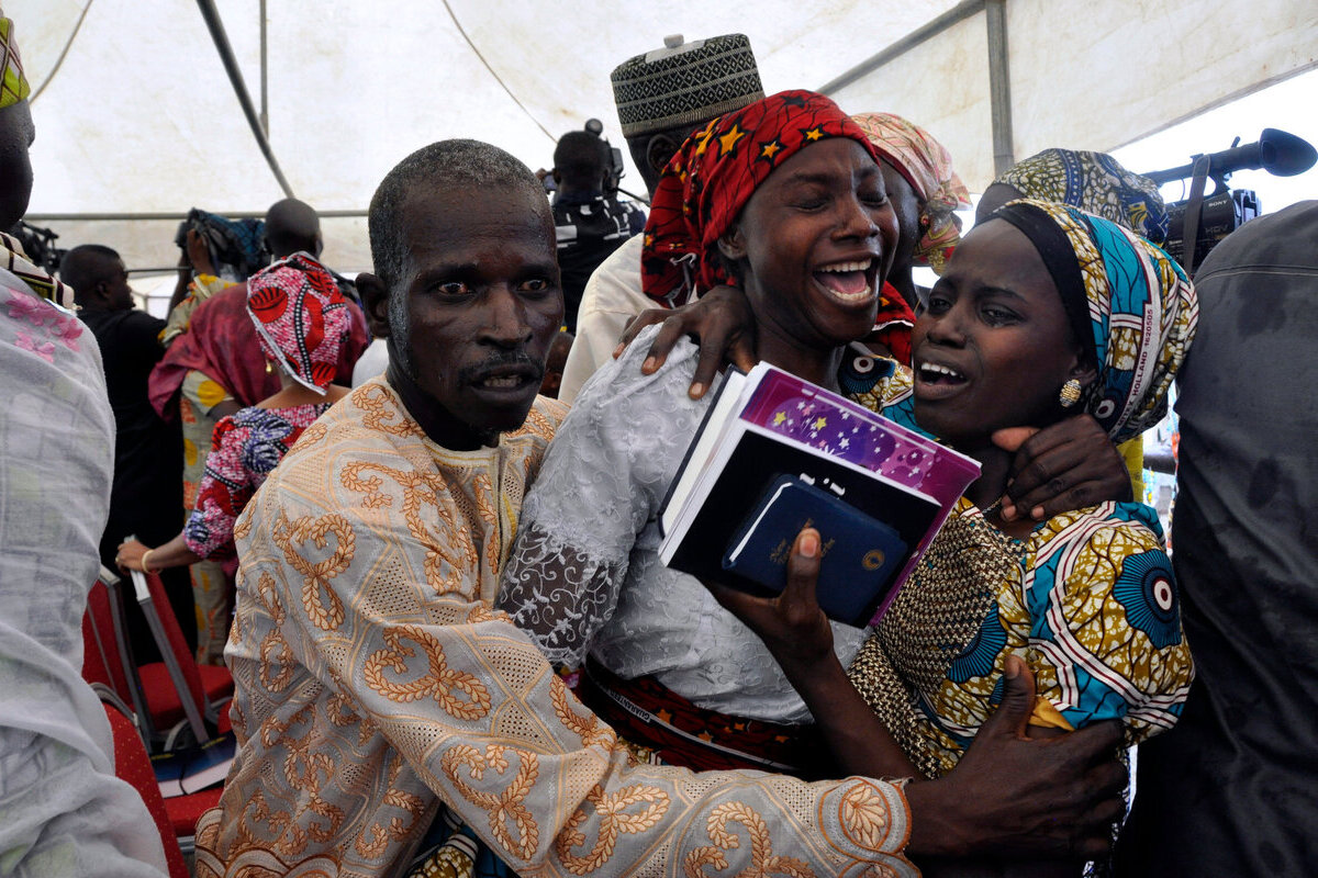 Terroristas islamistas atacan la comunidad de Chibok (Nigeria), matan a un padre y a su hija e incendian una iglesia