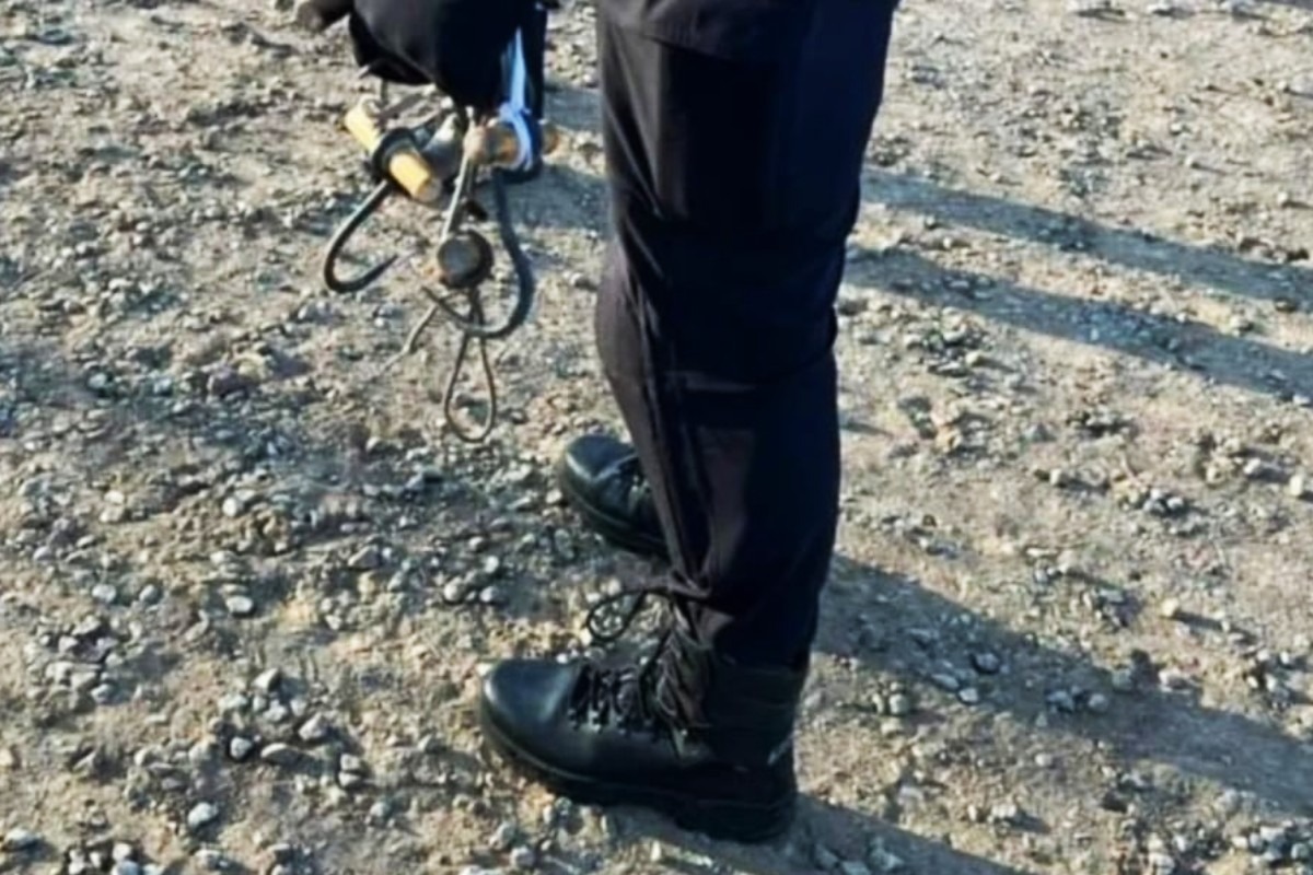 Un inmigrante ilegal hiere con un gancho artesanal a un guardia civil en la valla de Ceuta
