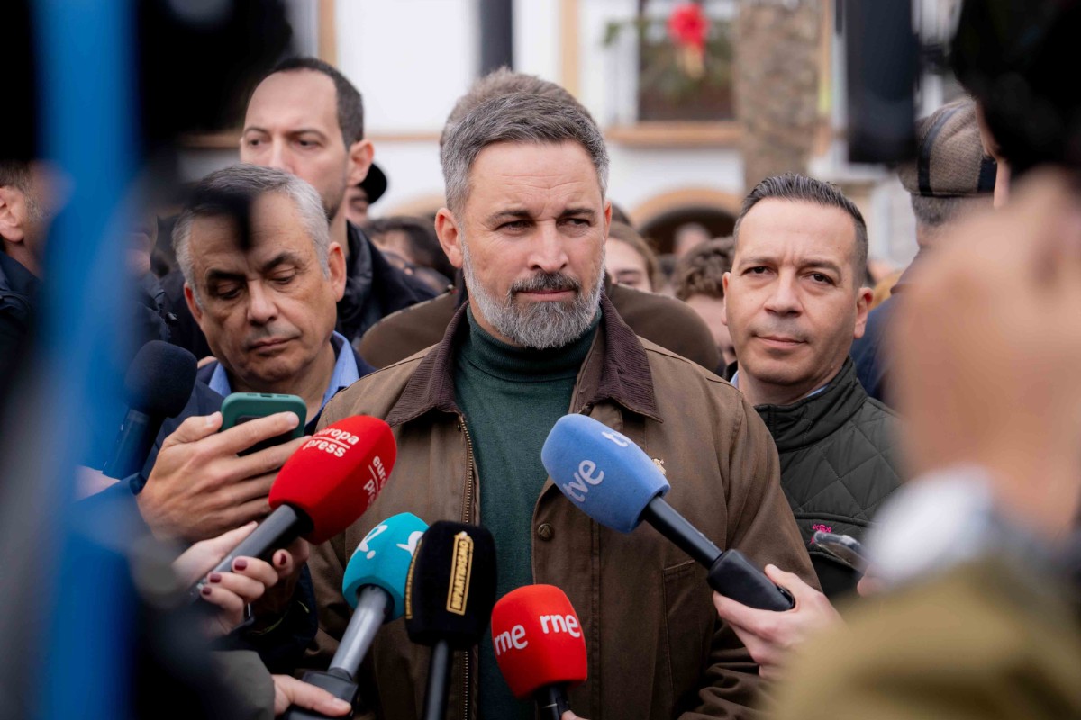 Santiago Abascal denuncia en Montijo (Badajoz) que España está gobernada por una «mafia corrupta» que está «debilitada y sometida»