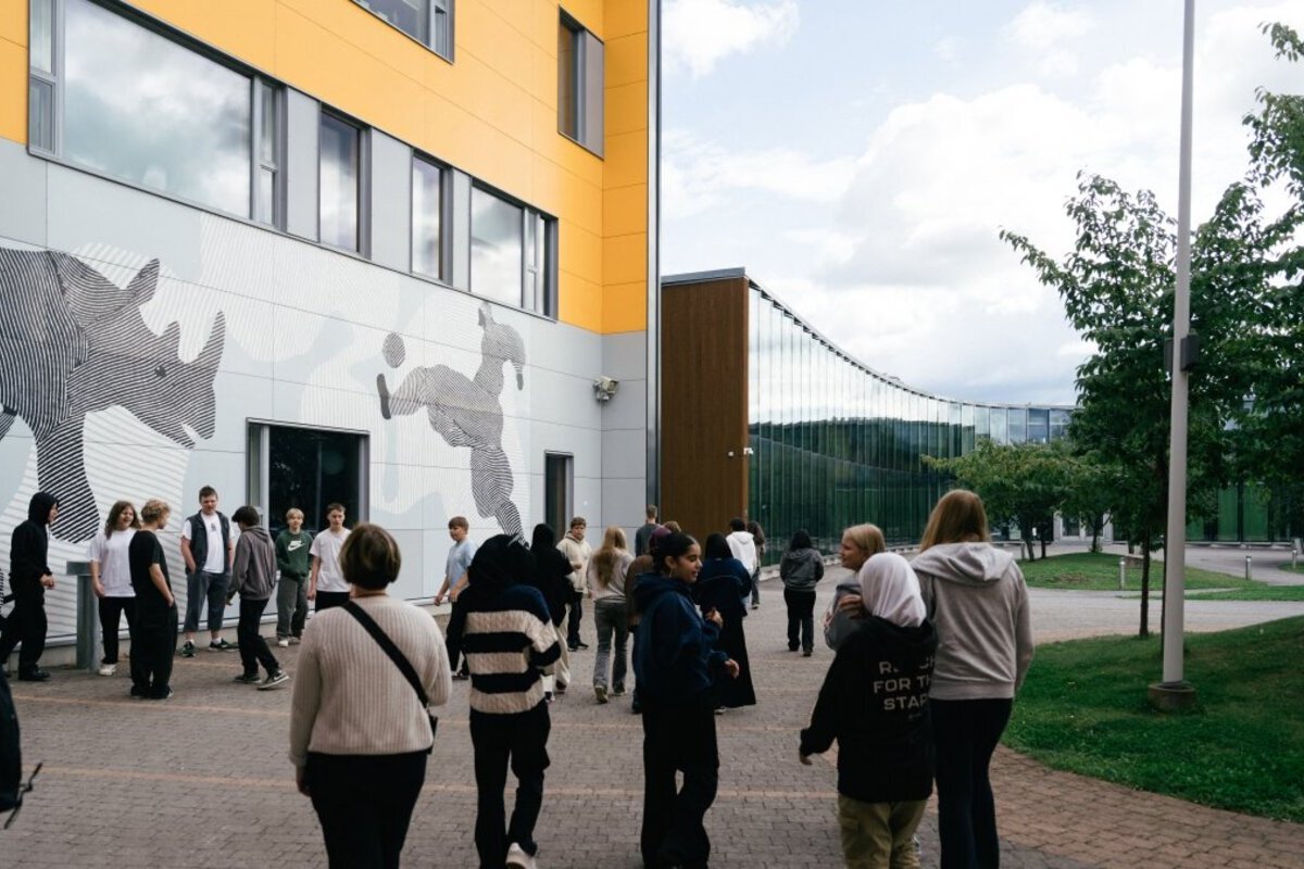 Una banda de islamistas huye de Suecia dejando más de mil millones en deudas fiscales y una red de escuelas fraudulentas bajo la lupa