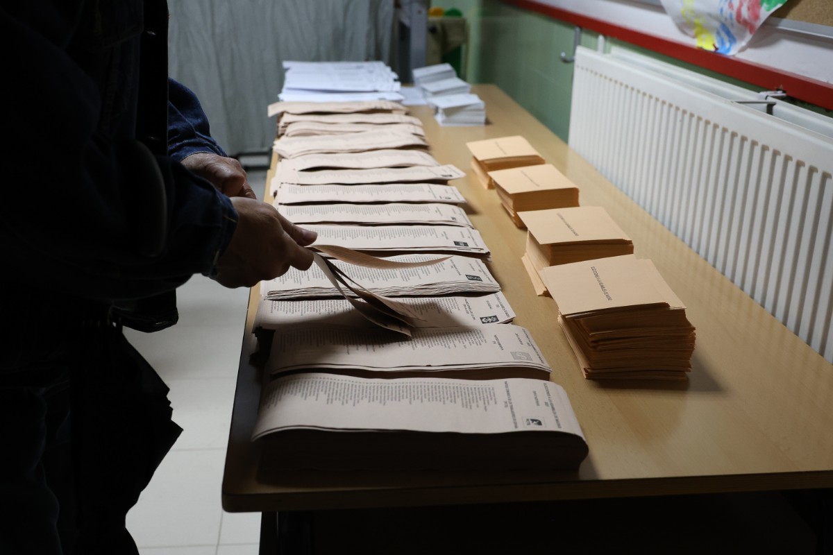 La Junta Electoral Central exige motivar en qué provincia se inscribe a los electores nacionalizados por la ‘ley de nietos’