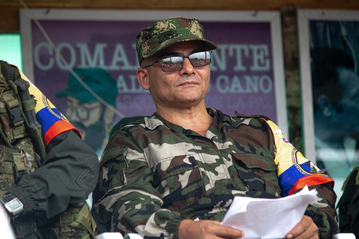 La Justicia de Colombia emite una orden de captura contra el líder de las FARC ‘Iván Mordisco’, acusado de genocidio