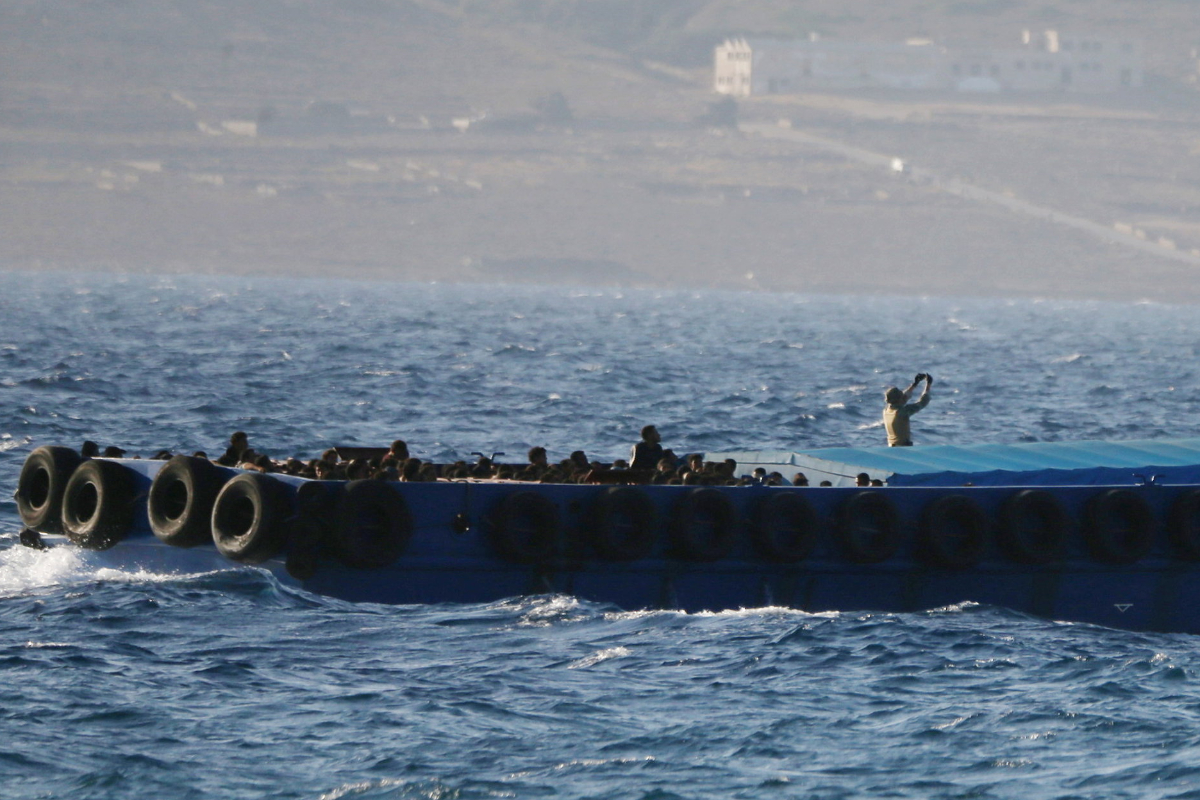 Aumentan a más de 800 los inmigrantes ilegales que han arribado a la isla de Creta el fin de semana