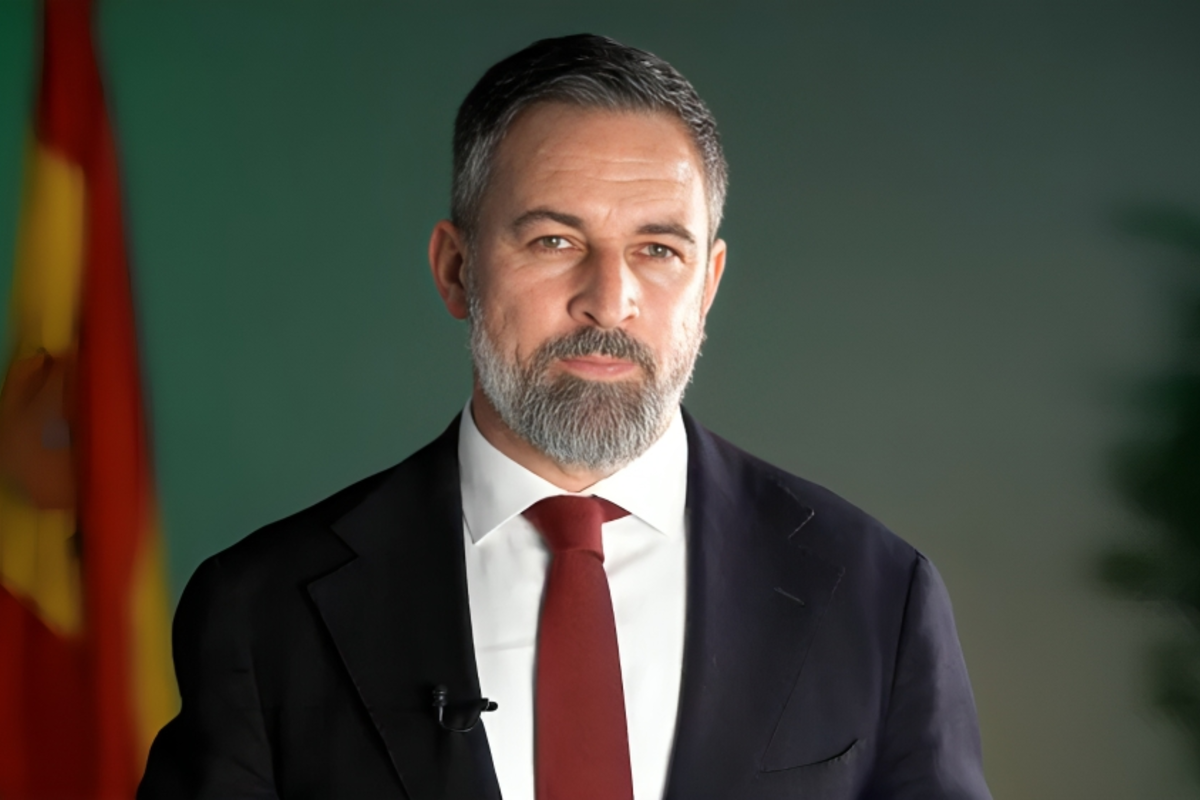 Santiago Abascal retrata al bipartidismo en el balance de 2025: «Digamos adiós a la mafia y a la estafa, y miremos con esperanza al nuevo año»