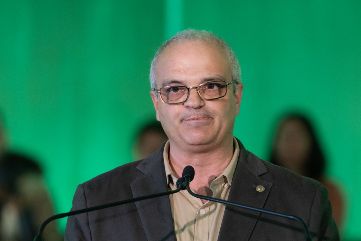 Manuel Fuentes (VOX) denuncia que la inseguridad en La Coruña se combate «expulsando a los inmigrantes ilegales y a quienes vienen a delinquir»